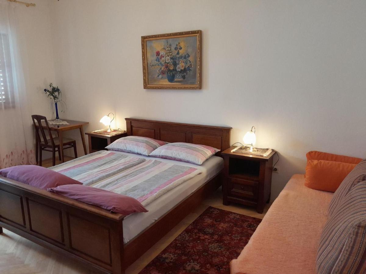 Apartments Adelheid In Biograd, Close To The Beach Biograd Na Moru Exterior foto